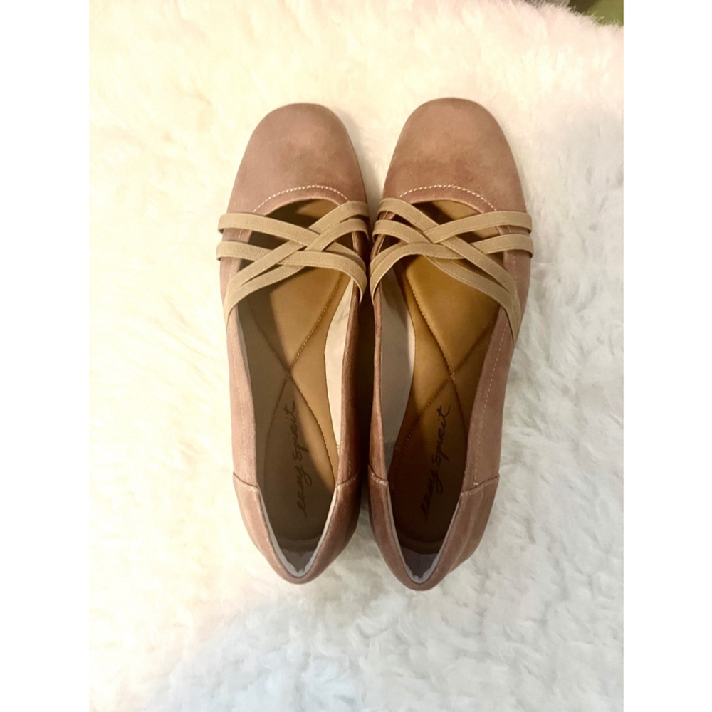 Easy Spirit Women’s Aubree strappy Round Toed Slip on shoes size 7M